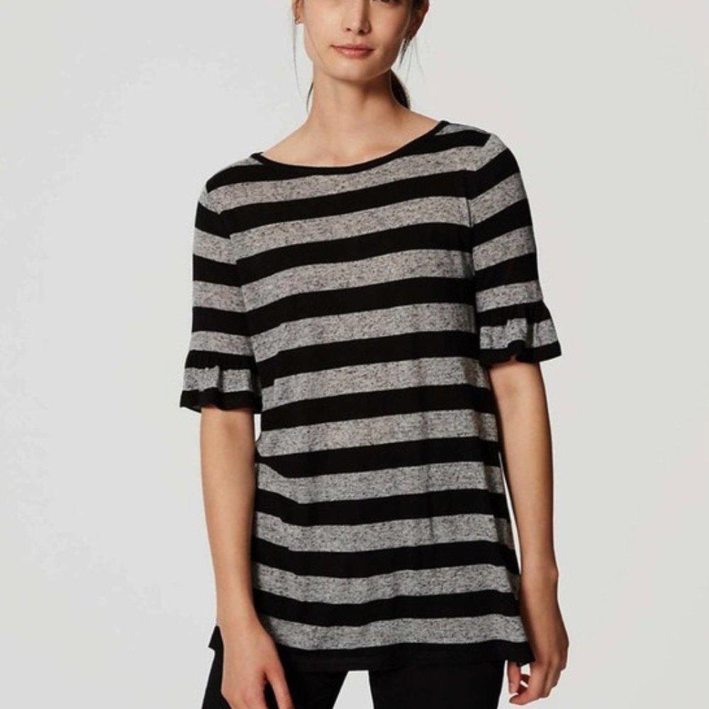Loft M Women's Black‎ Gray Striped Linen Blend Ruffle Sleeve Knit Tunic Top